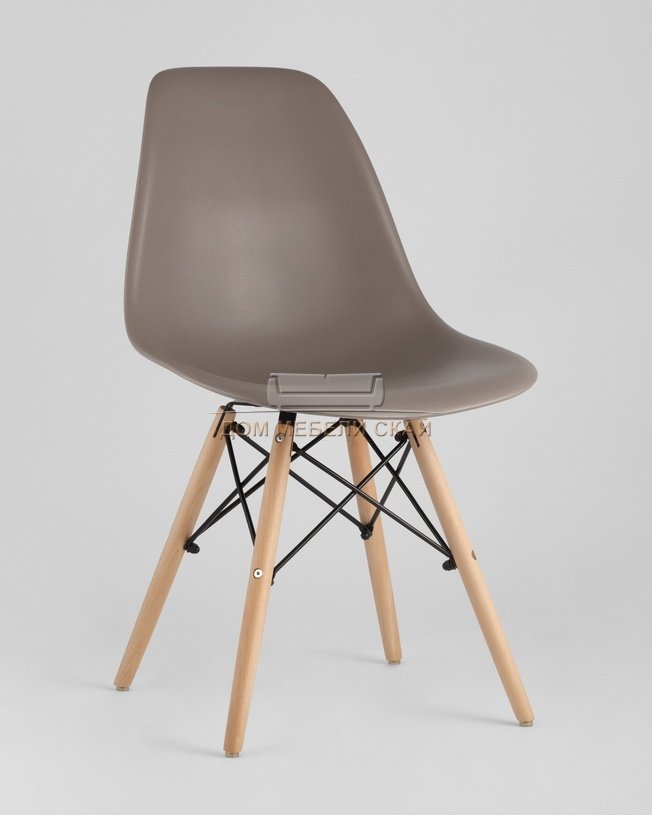 Стул glossy в стиле eames прозрачный